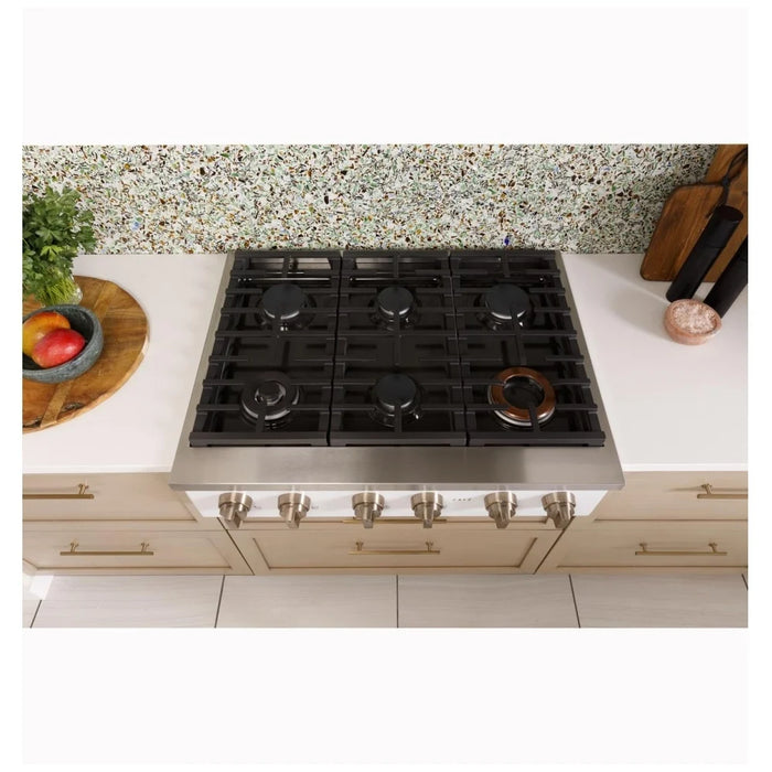 Cafe CGU366P2TS1 Gas Cooktop, 36 inch Exterior Width, 6 Burners, 21,000 BTU Highest Burner, Stainless Steel colour Continuous Grates, Tri-Ring Burner, Two Griddle Burners, Two High-Heat Burners, Inspiral™ Wok Grate, CSA Certified