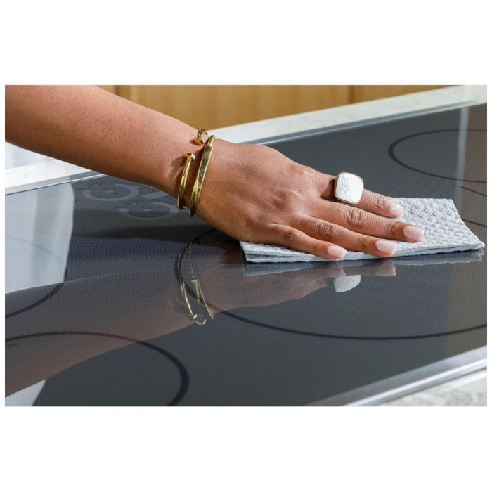 Cafe CHP90361TBB Induction Cooktop, 36 inch Exterior Width, 5 Burners, 3,700 Watts Highest Burner Element, Black colour