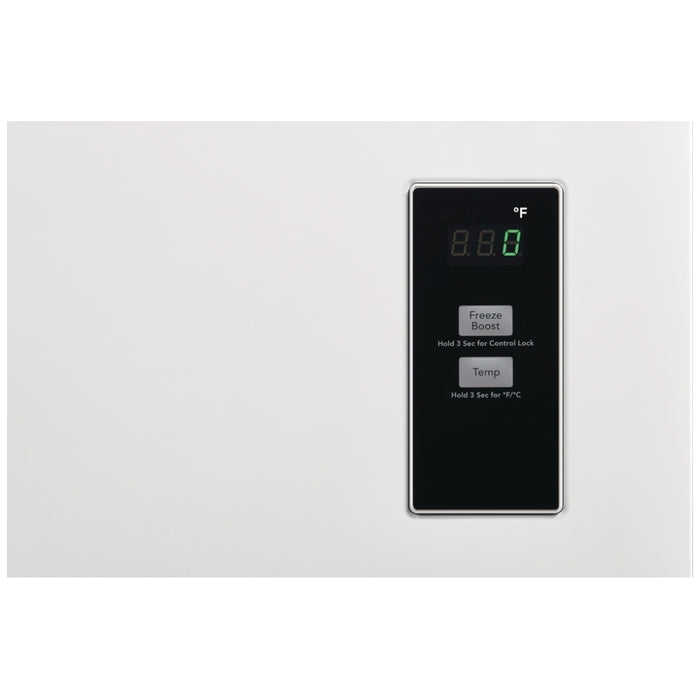 Frigidaire FFCL2042AW Chest Freezer, 19.8 cu. ft. Capacity, Manual, Interior Light (Freezer), White colour