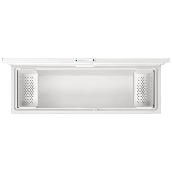 Frigidaire FFCL2542AW Chest Freezer, 24.8 cu. ft. Capacity, Manual, Interior Light (Freezer), White colour