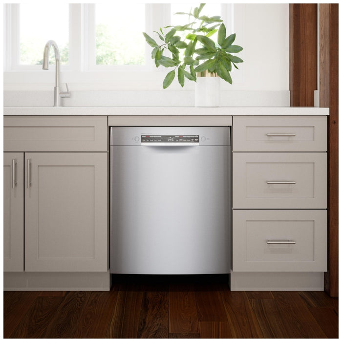 CLEARANCE OUT OF BOX Bosch 300 Series SGE53B55UC Dishwasher, 46 dB Decibel Level, Full Console, Stainless Interior, 6 Wash CYCLES, 2 Loading Racks, Wifi Enabled, Stainless Steel colour ADA Compliant